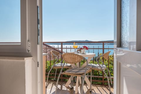 Apartments Vin - Unit 373428-13