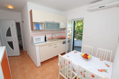 Apartments Jole - Unit 373440-13
