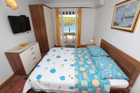 Apartments Jole - Unit 373443-13