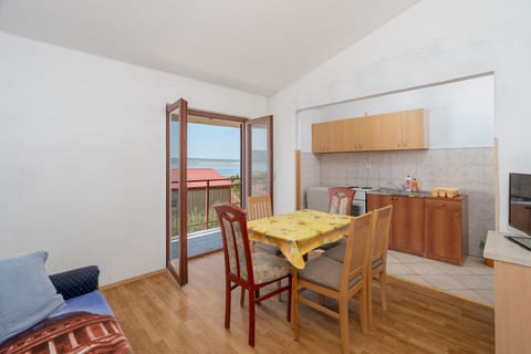 Apartment Sunny - Unit 373500-13