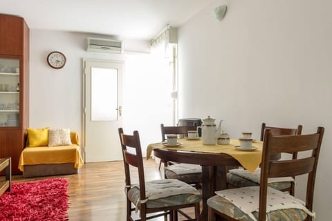 Apartment Deni - Unit 373502-13