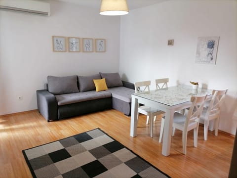 Apartments Dora 2 - Unit 373506-13