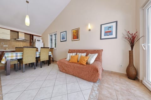Apartments Suzana - Unit 373548-13