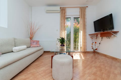 Apartments JoviZe - Unit 373730-13