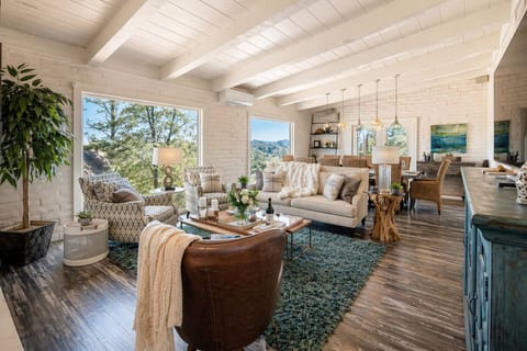 Every spot feels like the best seat in the house—morning light, beautiful views, easy comfort, and room for everyone to simply enjoy being here.