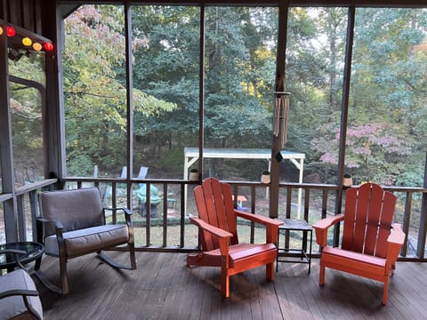 Firepit Granite, Solo Stove, Grill, Covered Clemson picnic table, screened porch, flexible dining