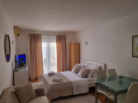 Apartment Bubi - Unit 373593-13