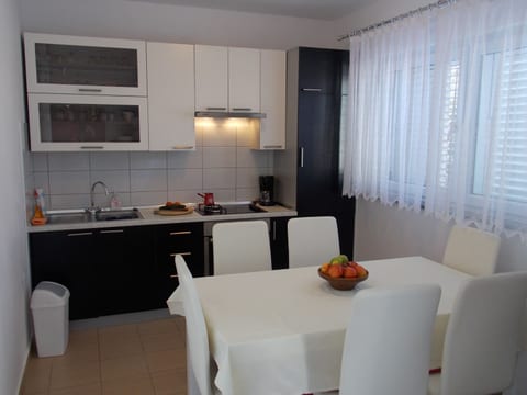 Apartment Markle - Unit 374730-13