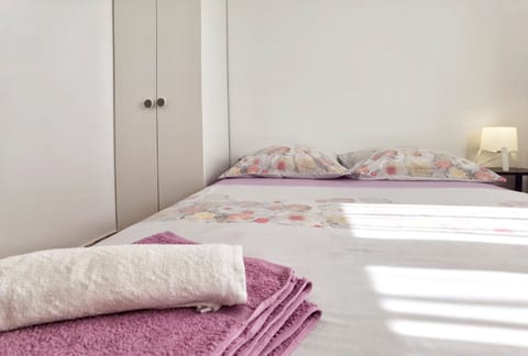 Apartments Radić - Unit 373632-13