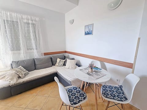 Apartments Radić - Unit 373633-13