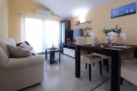 Apartments and Room Goran - Unit 373636-13