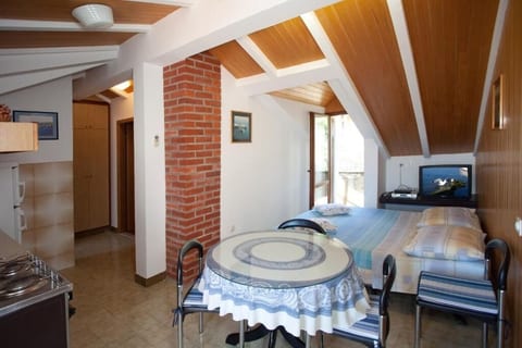 Apartments Damir - Unit 373642-13
