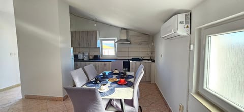Apartments Makic - Unit 373655-13