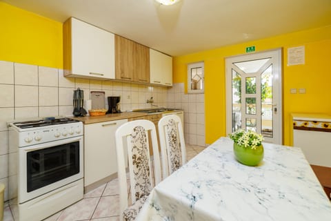 Apartments Roby - Unit 373690-13
