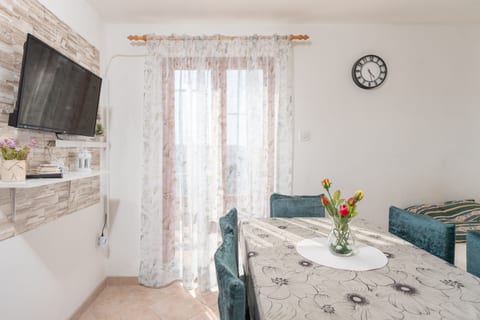 Apartments Darko - Unit 373733-13