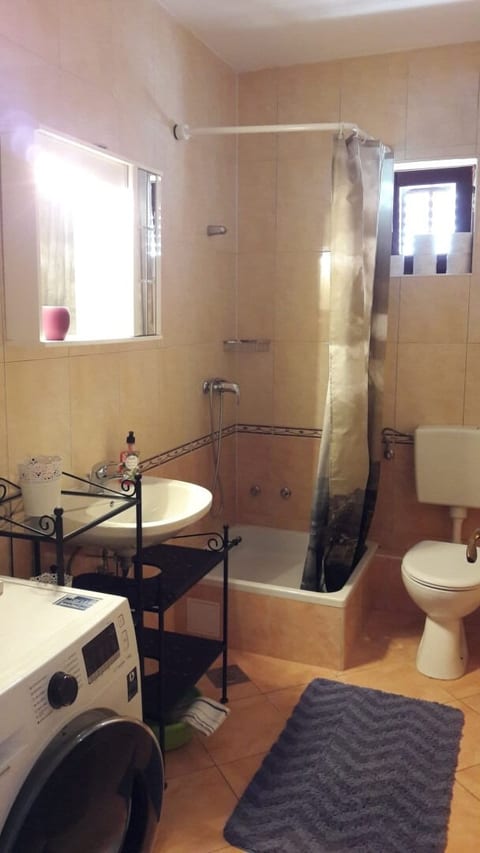 Apartments Antonia - Unit 373739-13