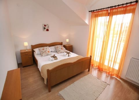 Apartments Antonia - Unit 373739-13