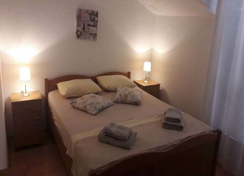 Apartments Antonia - Unit 373739-13