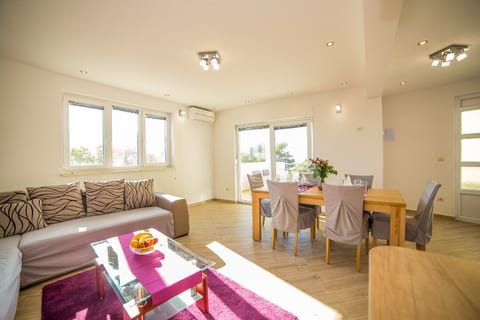 Apartments Saga 2 - Unit 373773-13
