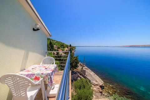 Apartment Toma - Unit 373776-13