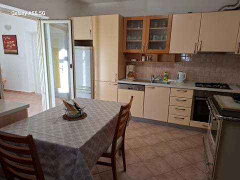 Apartments Mario - Unit 373781-13