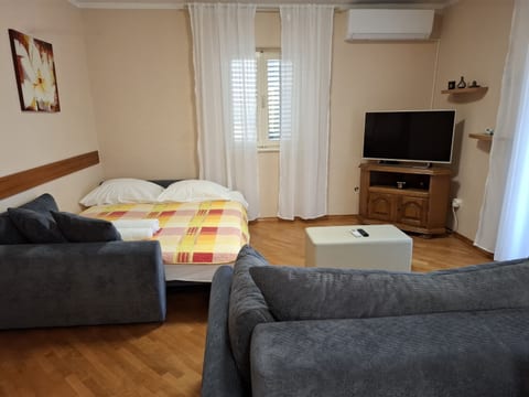 Apartments Mario - Unit 373781-13