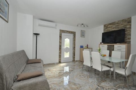 Apartments Ivica - Unit 373791-13