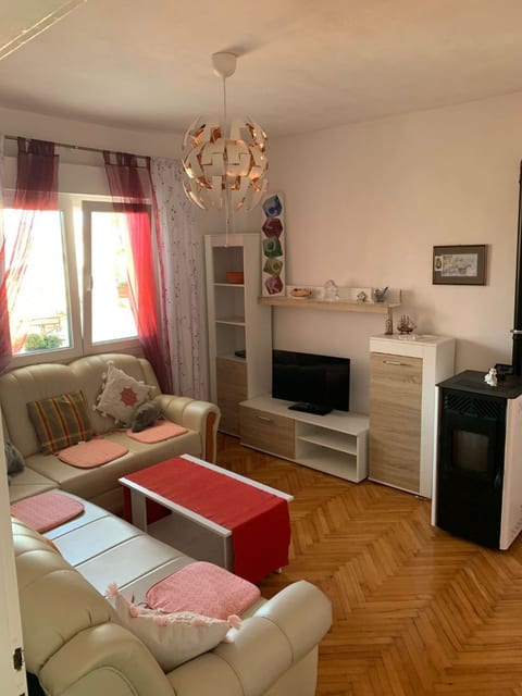 Apartments Josip - Unit 373793-13