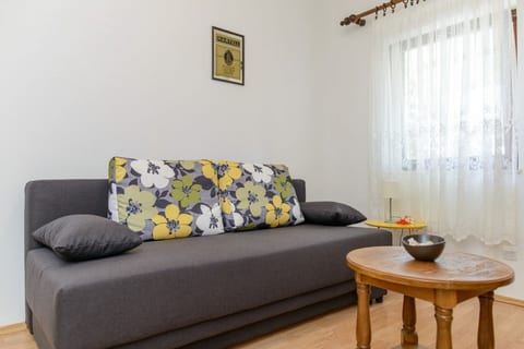 Apartment Vesna - Unit 373795-13
