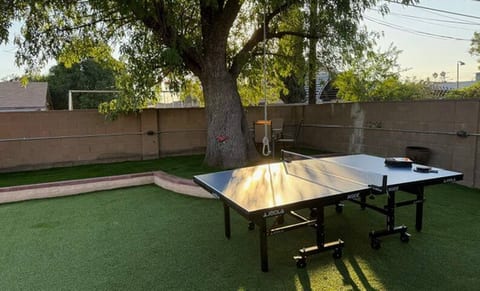 4 BR Charming Retreat Near Burbank Airport