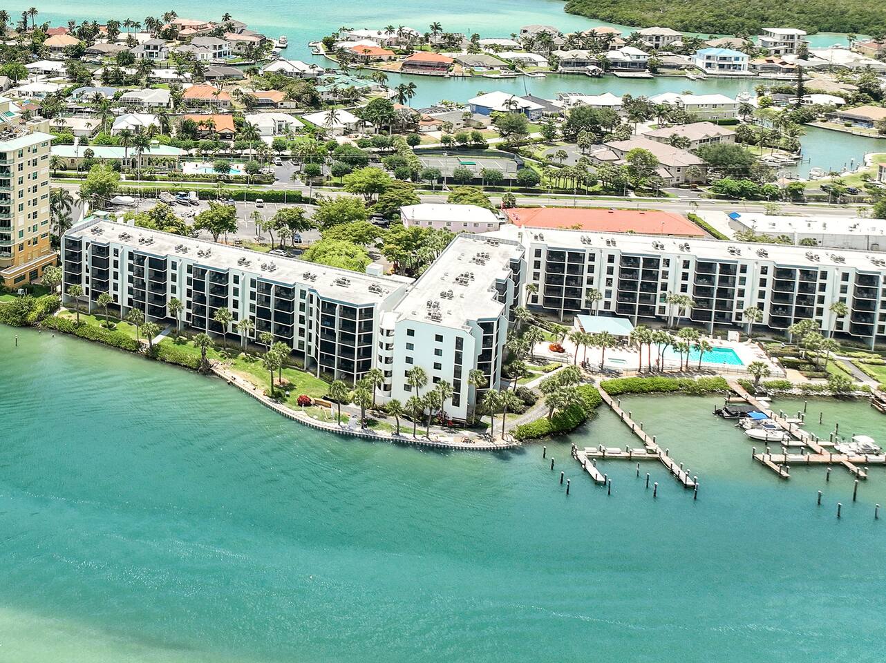 Breathtaking Views: Relax by the shimmering waters and enjoy tropical vibes from your terrace!