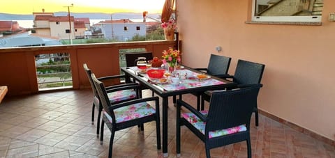 Apartment Julija - Unit 373823-13