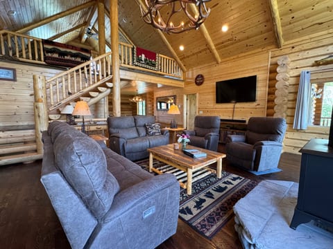 Great room, New furniture July 2025