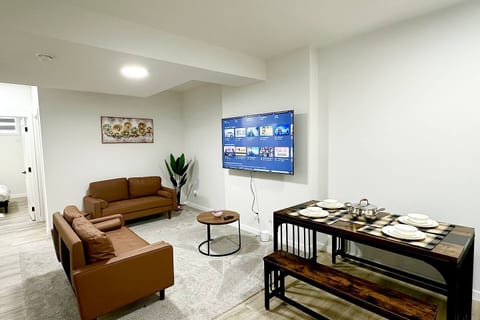 New Luxury 2-Bedroom Suite