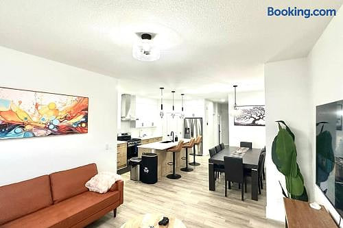 Banff Access, Netflix, Xbox, and WiFi for 10 guest