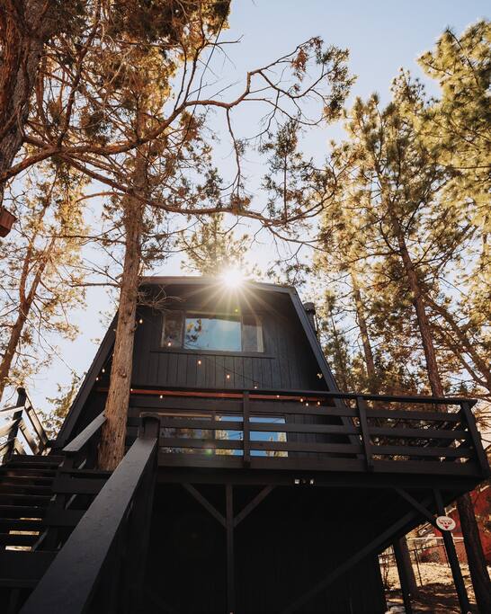 Whiskey Den Big Bear giving all the cool vibes you need for your mountain stay