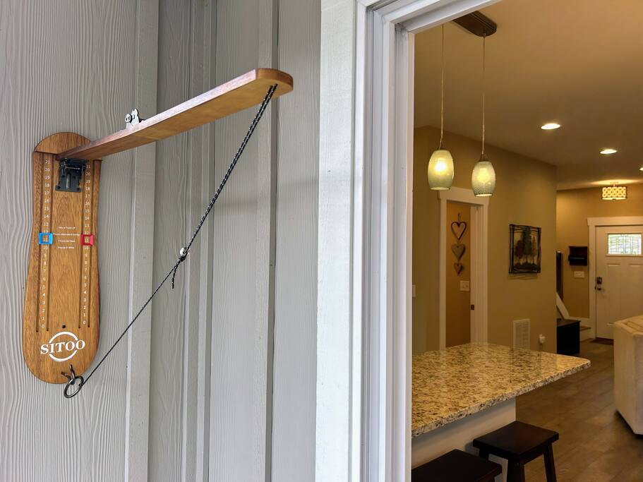 Downtown Gem • Walk Everywhere • Hot Tub •Bunkroom - 28713 Downtown Gem • Walk Everywhere • Hot Tub •Bunkroom - 28713