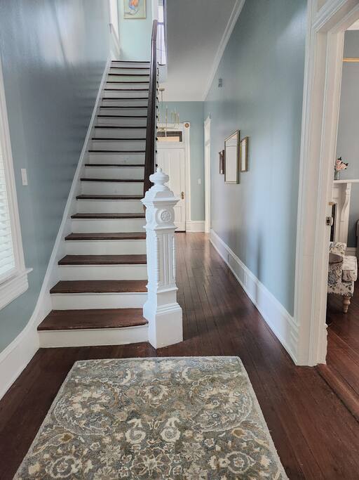 The beautiful foyer greets you upon entering