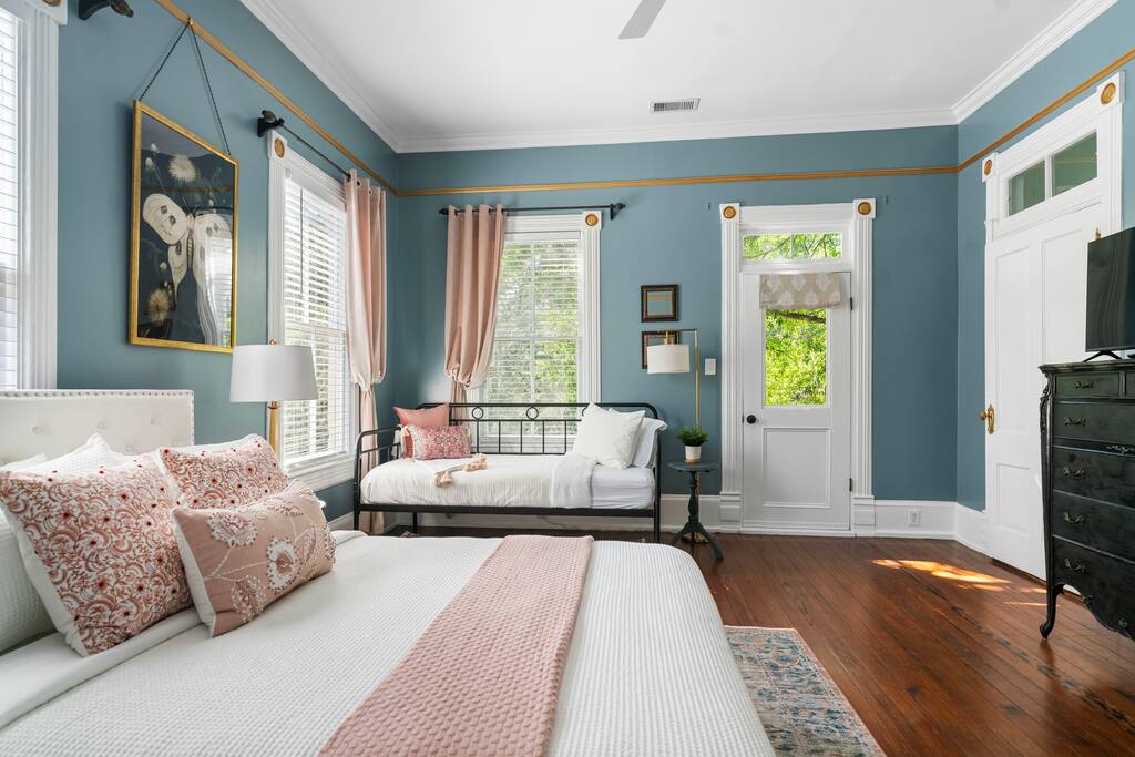 Bedroom features an en-suite bathroom and access to a 2nd floor balcony