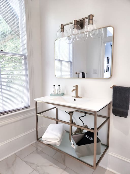 Free standing sink overlooking the park