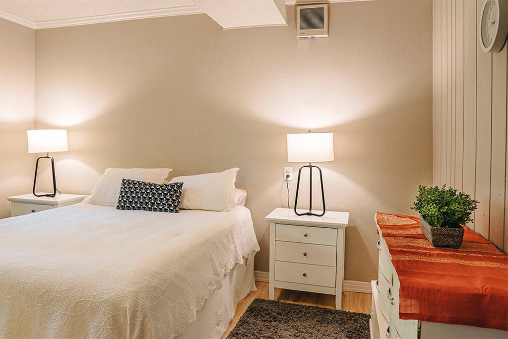 5.-kathy-downstairs-(in-use)/