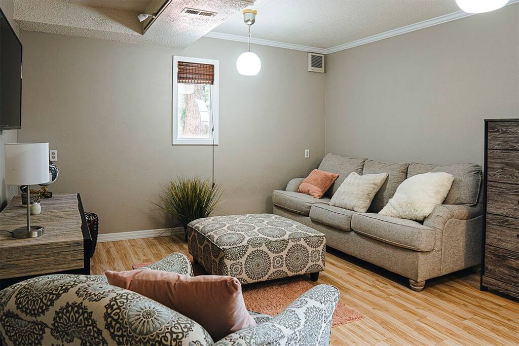 5.-kathy-downstairs-(in-use)/