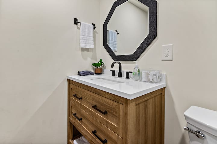 Cozy cabin, Fire Pit, BBQ Grill, Close to Helen - Sautee Nacoochee