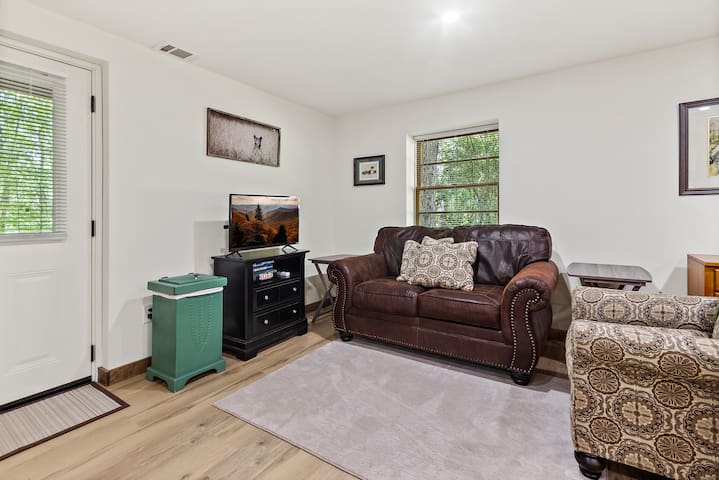 Cozy cabin, Fire Pit, BBQ Grill, Close to Helen - Sautee Nacoochee