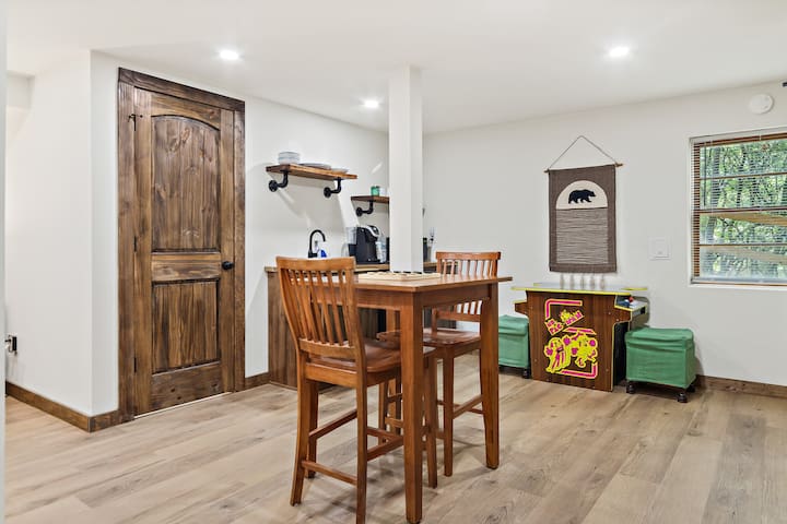 Cozy cabin, Fire Pit, BBQ Grill, Close to Helen - Sautee Nacoochee