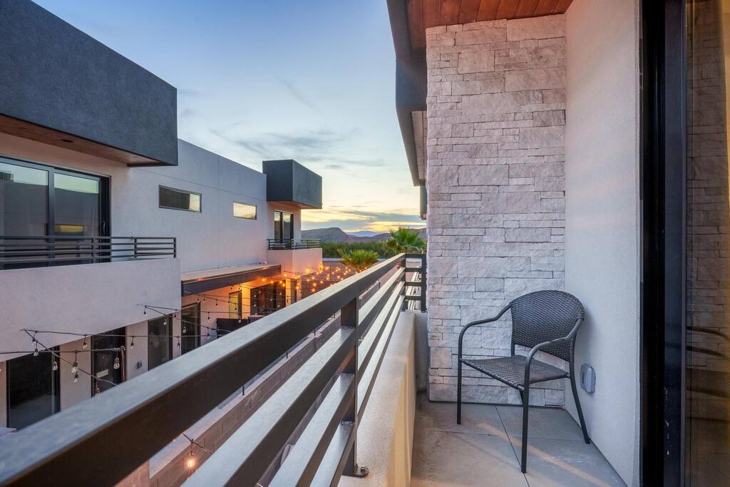 waterpark-villa-or-hot-tub!-or-sleeps-14-or-near-zion/