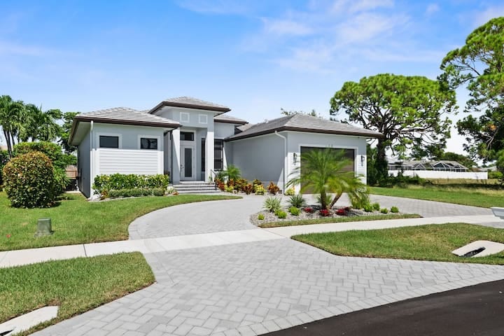 Luxurious retreat on Marco Island - Marco Island
