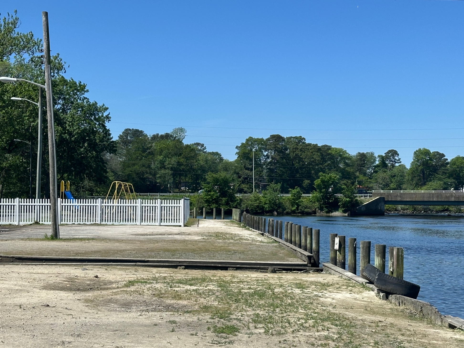 Playground and fishing opportunities in Cupola Park Playground and fishing opportunities in Cupola Park - Our Shorebird Way - Millsboro
