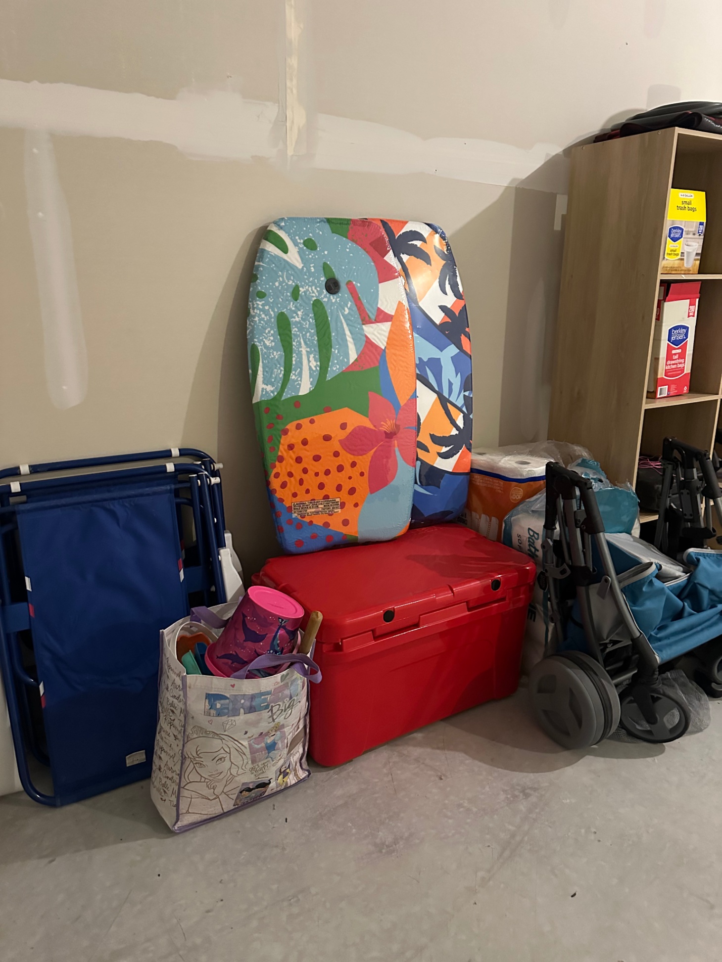 Beach chairs, toys, yeti cooler, and beach cart Beach chairs, toys, yeti cooler, and beach cart - Our Shorebird Way - Millsboro