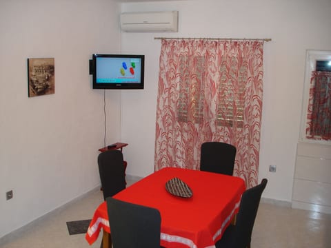 House Boris - Unit 373559-13